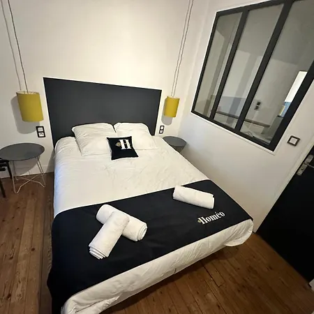 Standing T2 Near The Train Station And Tours