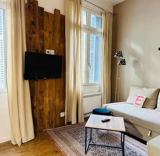 Standing T2 Near The Train Station And Apartment *