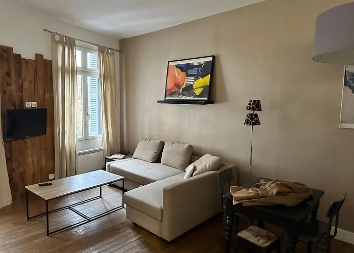 Standing T2 Near The Train Station And Tours